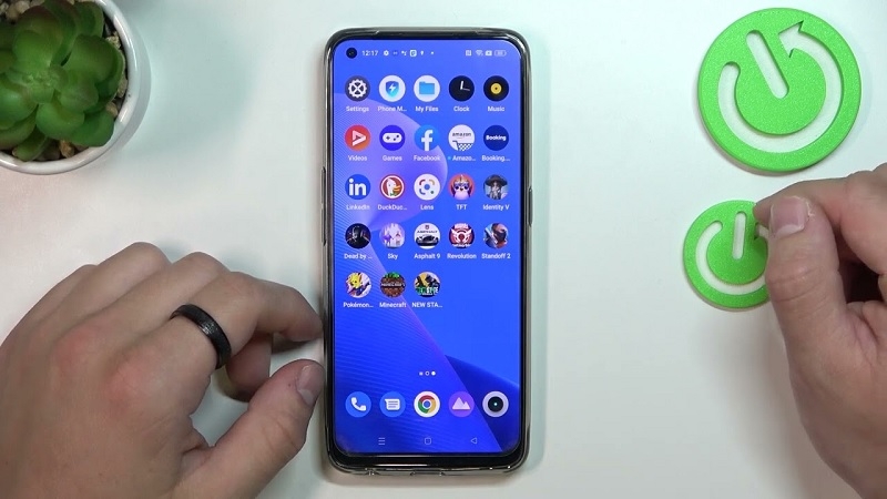 Dấu hiệu và nguyên nhân cần thay mặt kính Realme 9i 5G