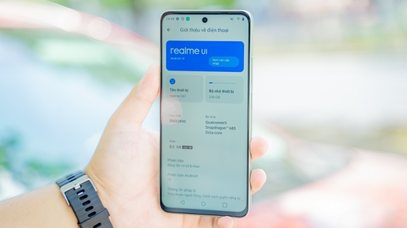 Dấu hiệu và nguyên nhân cần thay mặt kính Realme C65s