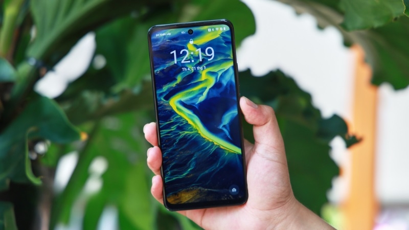 Dấu hiệu và nguyên nhân cần thay mặt kính Realme C71