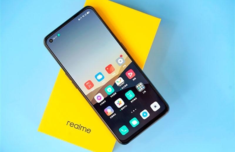Khi nào thì bạn cần nên thay mặt kính Realme Q3?