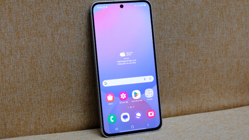 thay-mat-kinh-samsung-s24-fe-2