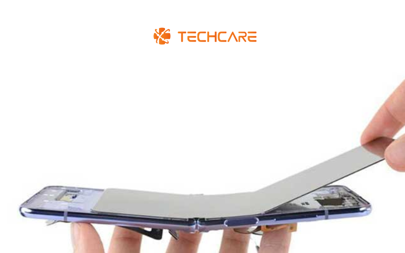 thay-mat-kinh-samsung-Z-Flip5