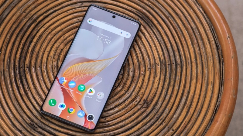 Dấu hiệu và nguyên nhân cần thay mặt kính Vivo V40 5G