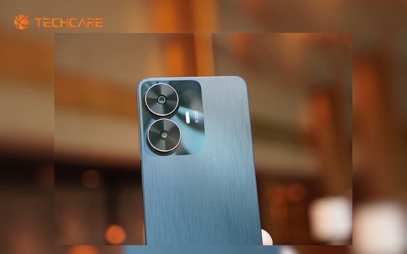 thay-nap-lung-dien-thoai-Realme-C55