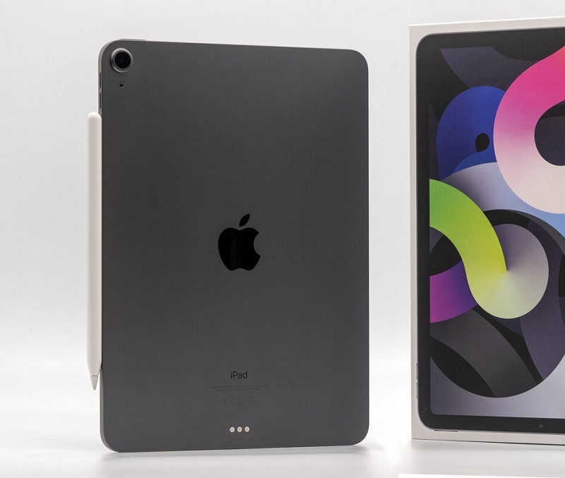 Cần lưu ý những gì khi thay nắp lưng iPad Air 4?