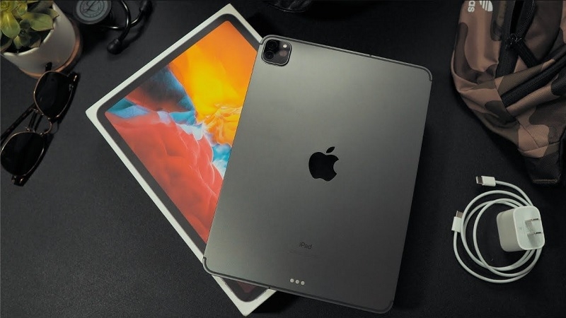 Dấu hiệu và nguyên nhân cần thay nắp lưng iPad Pro 11 inch 2020 Dấu hiệu và nguyên nhân cần thay nắp lưng iPad Pro 11 inch 2020