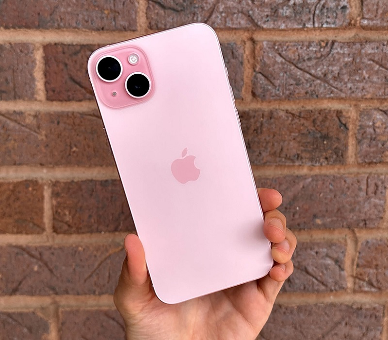 thay-nap-lung-iphone-15-plus