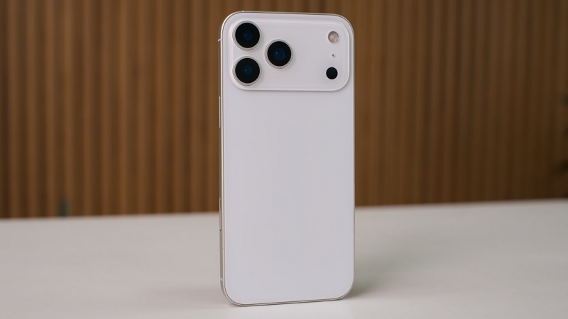 Dấu hiệu và nguyên nhân cần thay nắp lưng iPhone 17 Pro Max Dấu hiệu và nguyên nhân cần thay nắp lưng iPhone 17 Pro Max