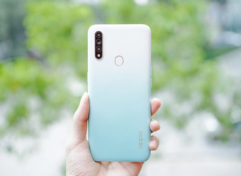 Dấu hiệu cần thay nắp lưng OPPO A31