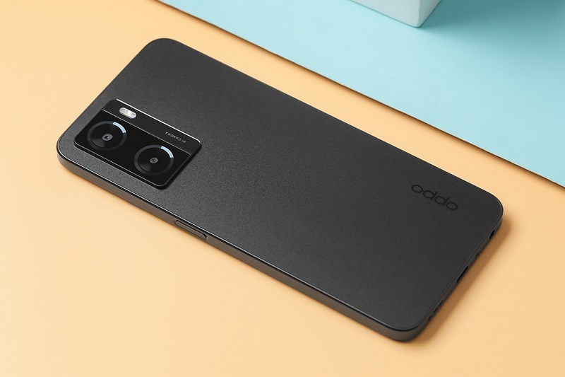 Khi nào thì bạn cần thay nắp lưng Oppo A57?