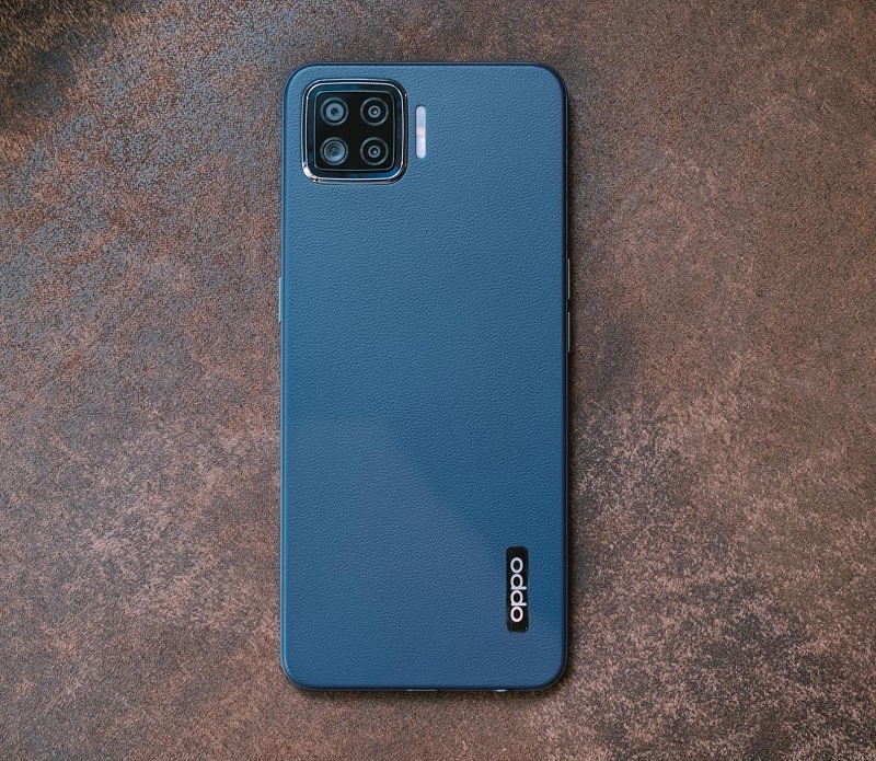 Khi nào thì bạn cần thay nắp lưng Oppo A73?