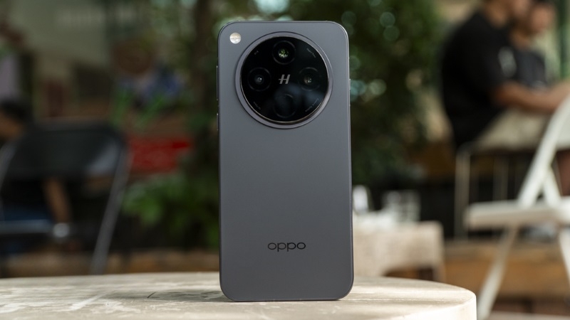 Dấu hiệu và nguyên nhân cần thay nắp lưng OPPO Find X8 5G Dấu hiệu và nguyên nhân cần thay nắp lưng OPPO Find X8 5G