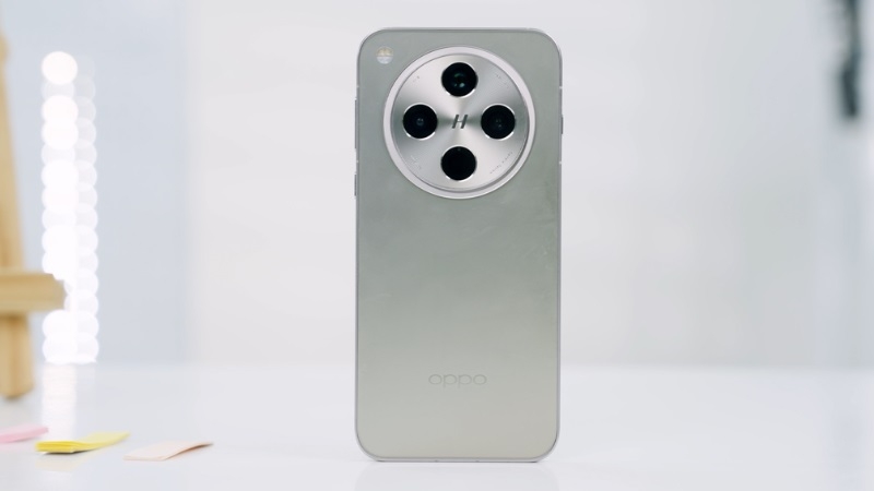 Dấu hiệu và nguyên nhân cần thay nắp lưng OPPO Find X8 5G Dấu hiệu và nguyên nhân cần thay nắp lưng OPPO Find X8 5G