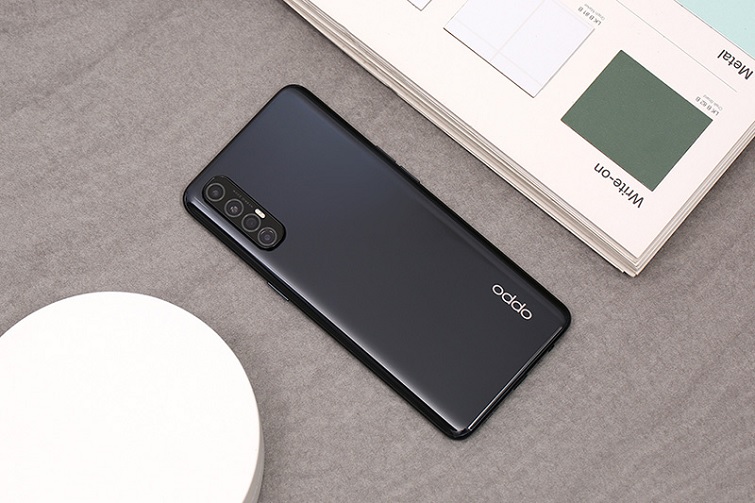 thay-nap-lung-oppo-reno3-pro