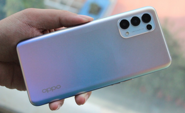 thay-nap-lung-oppo-reno5