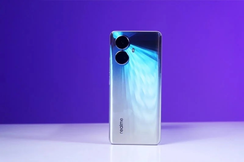 Khi nào thì bạn nên thay nắp lưng Realme 10 Pro Plus?
