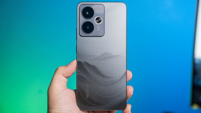 Dấu hiệu và nguyên nhân cần thay nắp lưng Realme 14T 5G