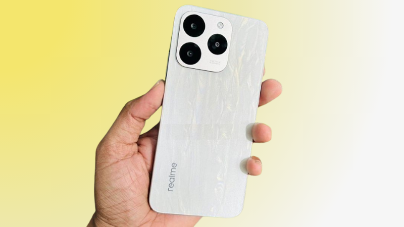thay-nap-lung-realme-15t