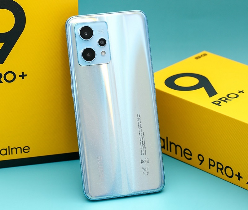 Trường hợp cần phải thay kính lưng Realme 9 Pro+ 5G mới?