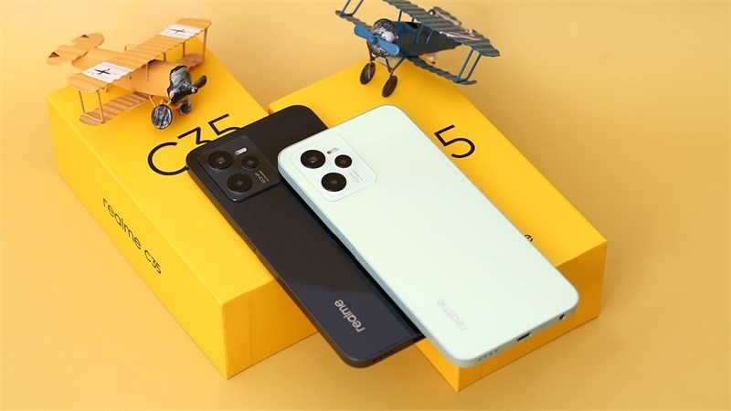 Vì sao nên chọn hệ thống Techcare để thay nắp lưng Realme C35?