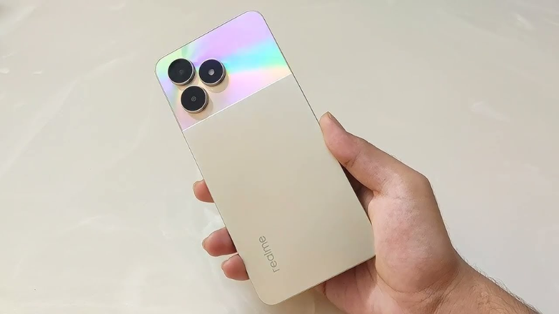 thay-nap-lung-realme-c53-4