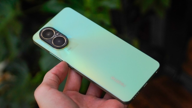 Dấu hiệu và nguyên nhân cần thay nắp lưng Realme C67 Dấu hiệu và nguyên nhân cần thay nắp lưng Realme C67