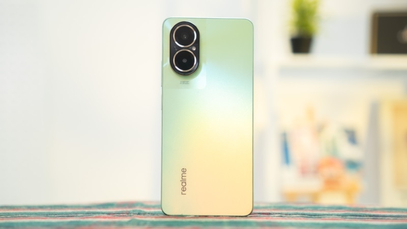 Dấu hiệu và nguyên nhân cần thay nắp lưng Realme C67 Dấu hiệu và nguyên nhân cần thay nắp lưng Realme C67