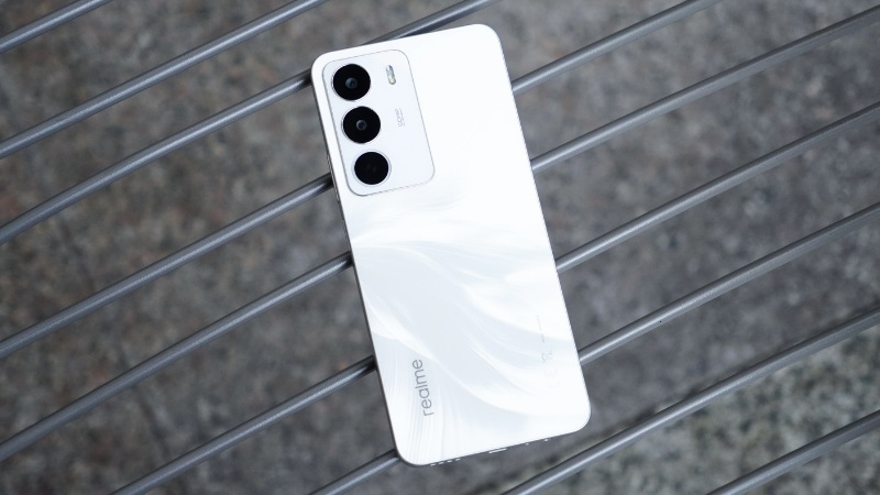 Dấu hiệu và nguyên nhân cần thay nắp lưng Realme C71 Dấu hiệu và nguyên nhân cần thay nắp lưng Realme C71