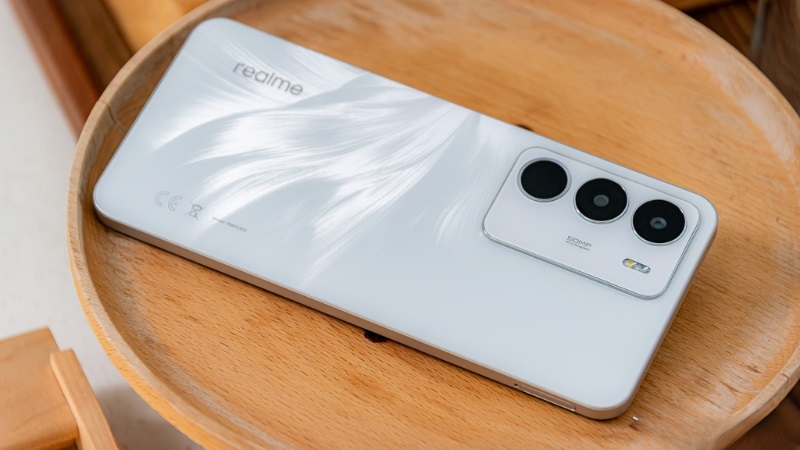 Dấu hiệu và nguyên nhân cần thay nắp lưng Realme C71 Dấu hiệu và nguyên nhân cần thay nắp lưng Realme C71