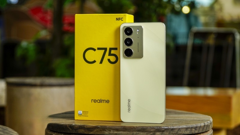 Khi nào bạn cần thay nắp lưng Realme C75?