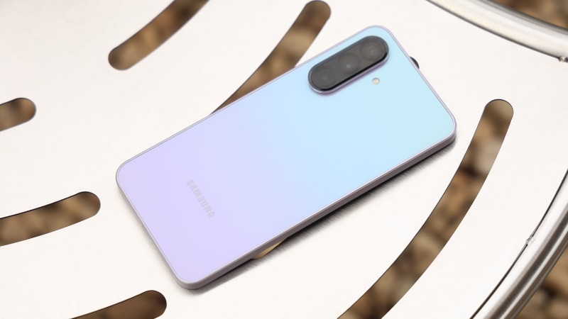 Dấu hiệu và nguyên nhân cần thay nắp lưng Samsung Galaxy A36 5G