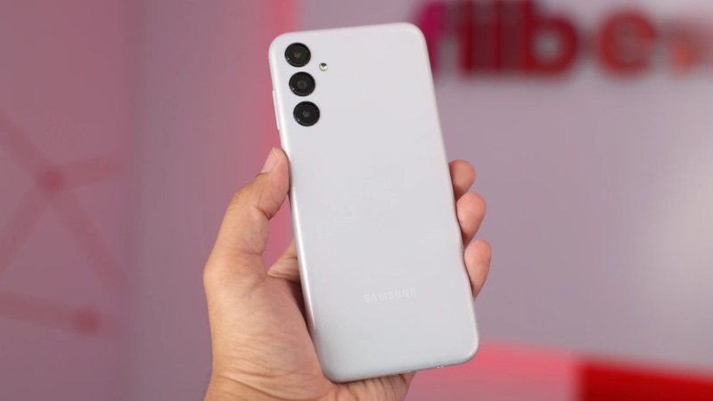 Dấu hiệu và nguyên nhân cần thay nắp lưng Samsung Galaxy M14