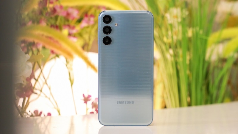 Khi nào bạn cần thay nắp lưng Samsung Galaxy M15 5G?