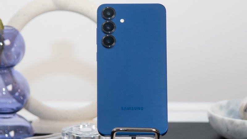 Khi nào cần thay nắp lưng Samsung Galaxy S25 Plus?