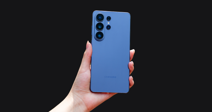 thay-nap-lung-samsung-s26-ultra-tai-techcare