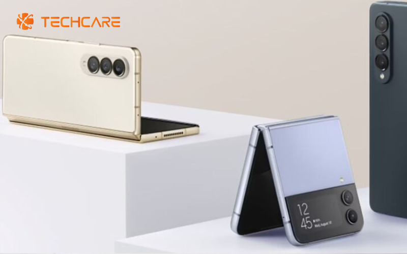 thay-nap-lung-samsung-z-flip5-techcare