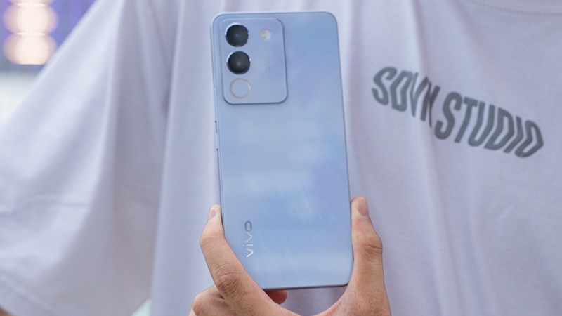Dấu hiệu và nguyên nhân cần thay nắp lưng Vivo V29E Dấu hiệu và nguyên nhân cần thay nắp lưng Vivo V29E