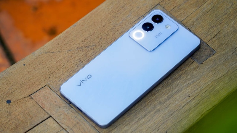 Dấu hiệu và nguyên nhân cần thay nắp lưng Vivo V29E Dấu hiệu và nguyên nhân cần thay nắp lưng Vivo V29E