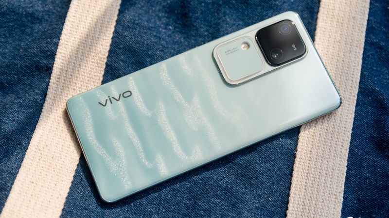 Dấu hiệu và nguyên nhân cần thay nắp lưng Vivo V30 5G Dấu hiệu và nguyên nhân cần thay nắp lưng Vivo V30 5G