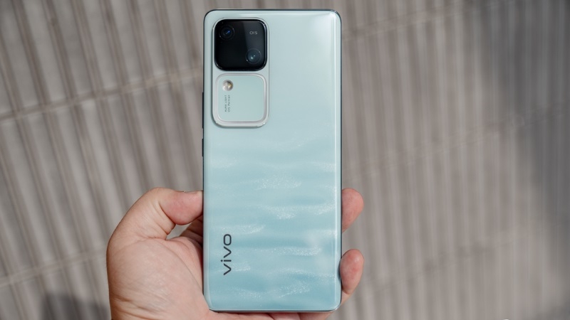 Dấu hiệu và nguyên nhân cần thay nắp lưng Vivo V30 5G Dấu hiệu và nguyên nhân cần thay nắp lưng Vivo V30 5G