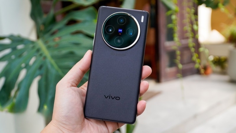 Dấu hiệu và nguyên nhân cần thay nắp lưng Vivo X100 Dấu hiệu và nguyên nhân cần thay nắp lưng Vivo X100