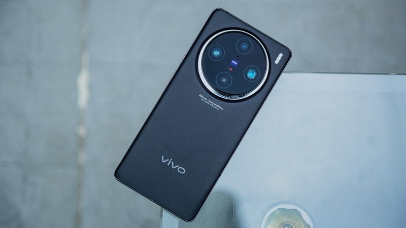 Dấu hiệu và nguyên nhân cần thay nắp lưng Vivo X100 Dấu hiệu và nguyên nhân cần thay nắp lưng Vivo X100