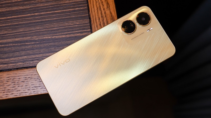 Dấu hiệu và nguyên nhân cần thay nắp lưng Vivo Y16 Dấu hiệu và nguyên nhân cần thay nắp lưng Vivo Y16