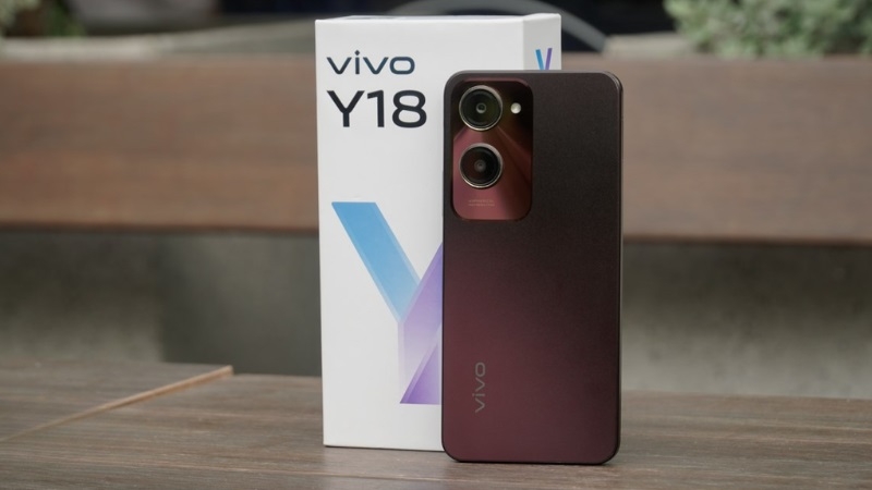 Dấu hiệu và nguyên nhân cần thay nắp lưng Vivo Y18