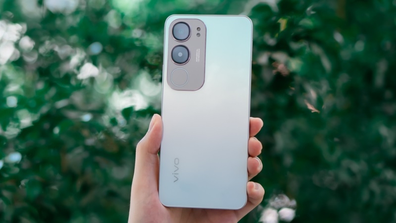 Khi nào cần thay nắp lưng Vivo Y19s?