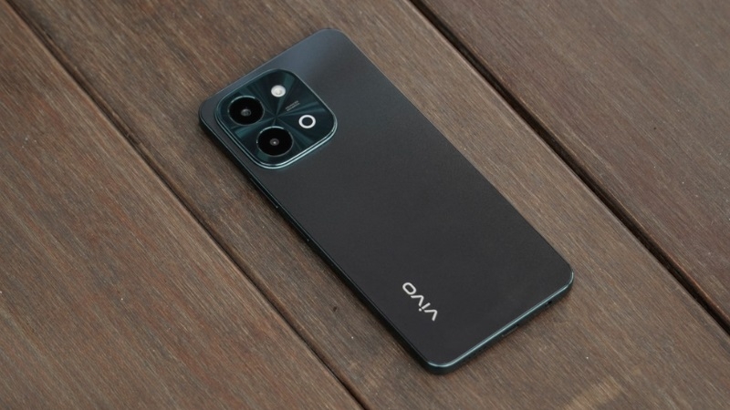 Dấu Hiệu và Nguyên Nhân Cần Thay Nắp Lưng Vivo Y28