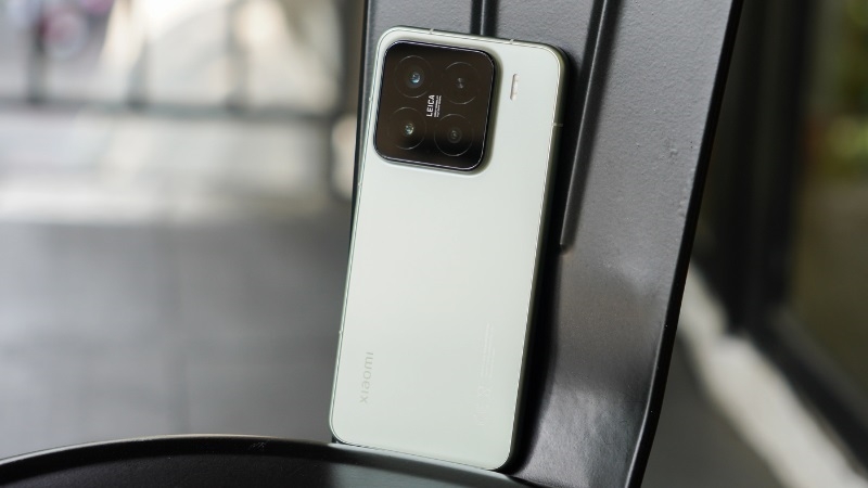 Khi nào cần thay nắp lưng Xiaomi 15 5G ngay lập tức?