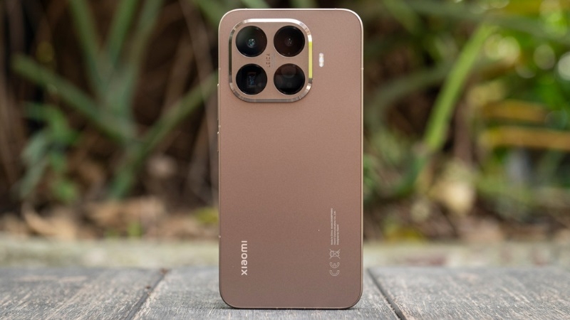 Dấu hiệu và nguyên nhân cần thay nắp lưng Xiaomi 15T Pro 5G