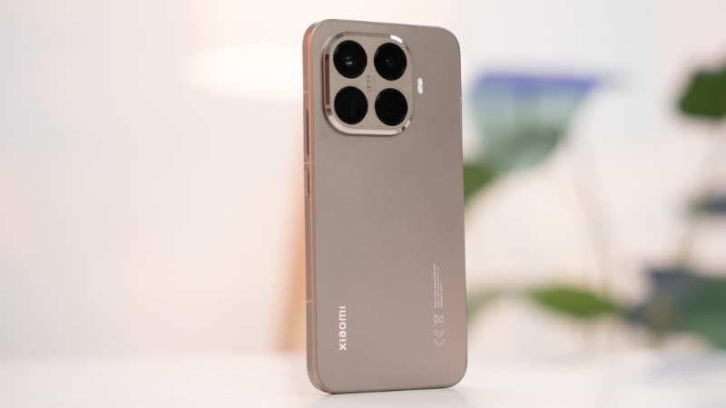 Dấu hiệu và nguyên nhân cần thay nắp lưng Xiaomi 15T Pro 5G