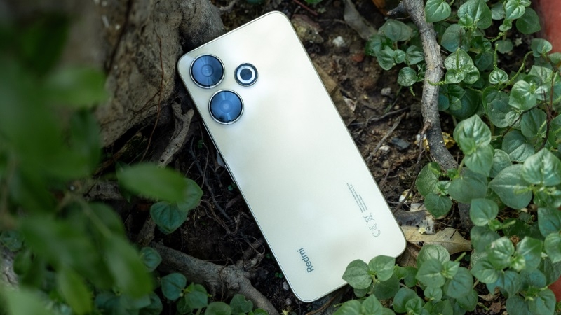 Dấu hiệu cần thay nắp lưng Xiaomi Redmi 13